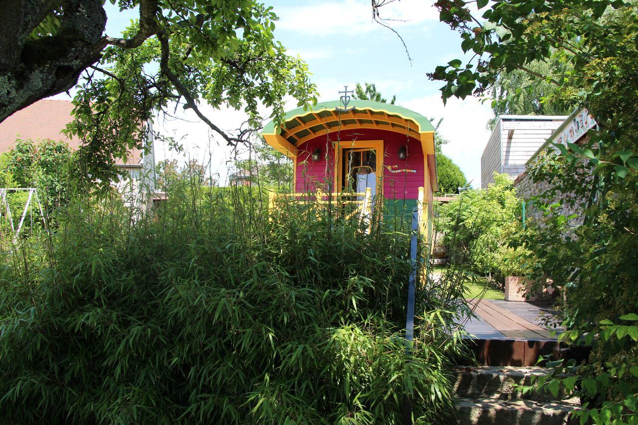 Roulotte La Dominique Bed & Breakfast Romery  Eksteriør bilde